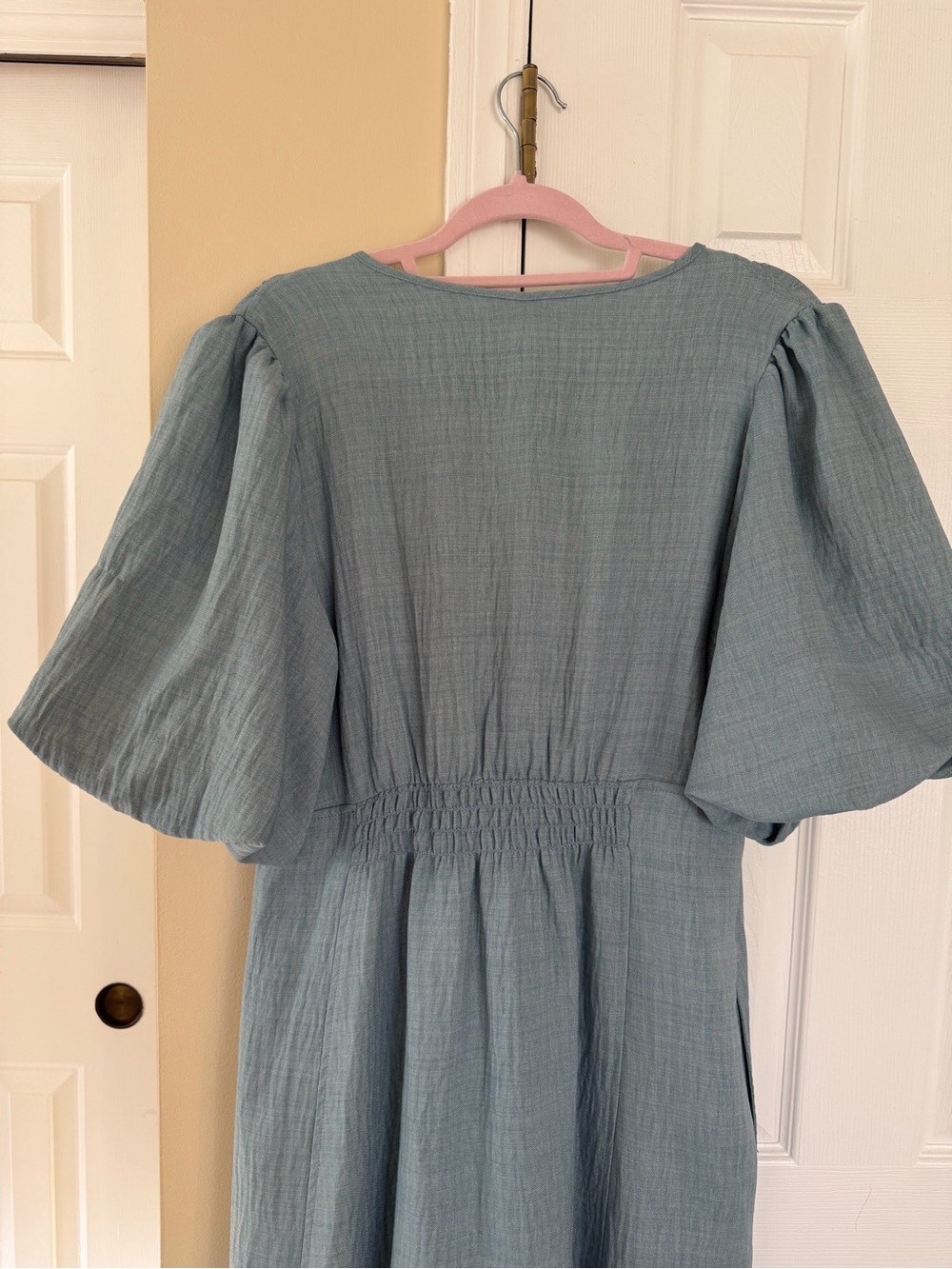 Max Studio Sage Green Button-Front Midi Dress with Puff Sleeves - Picture 10 of 10